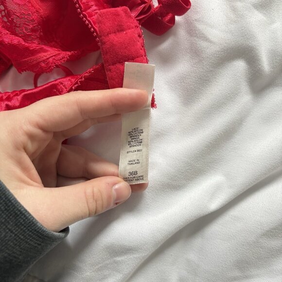 Vintage 90s Y2K Victoria's Secret Unlined Bra 36B Red Lace Nylon Rose Floral - Picture 9 of 9